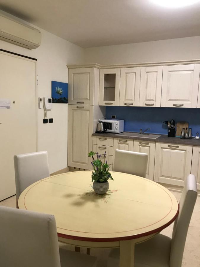 Appartamento Du Lac 1 Desenzano del Garda Eksteriør bilde