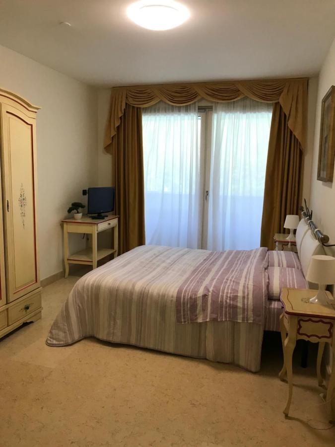 Appartamento Du Lac 1 Desenzano del Garda Eksteriør bilde