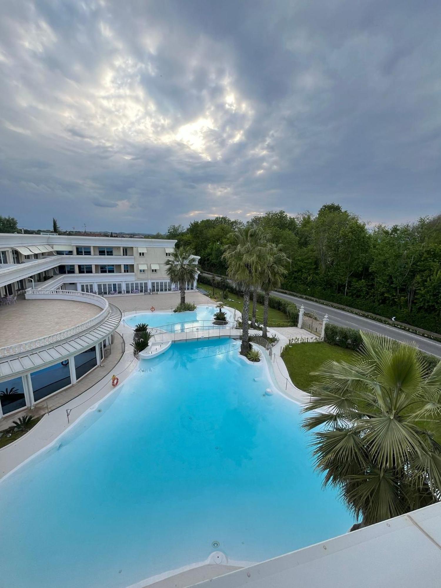Appartamento Du Lac 1 Desenzano del Garda Eksteriør bilde